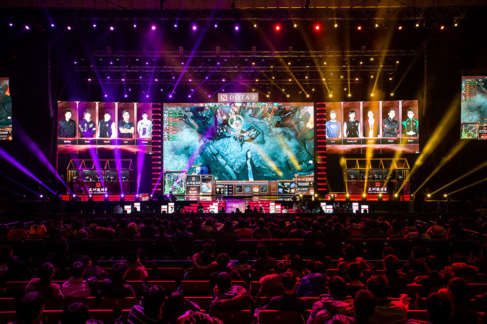 RTX 5090显卡助力DOTA2职业联赛：高帧率重塑电竞硬件标准与职业选手训练模式-3377体育电竞