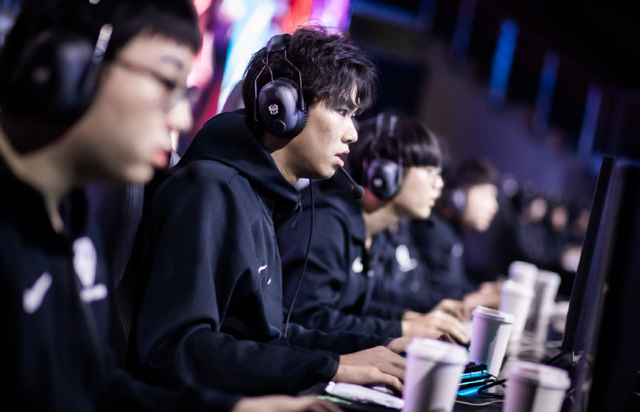 IG晋级S15全球总决赛，S15小组赛抽签结果揭晓与T1宿命对决，LPL赛区S15资格赛圆满落幕-3377体育电竞